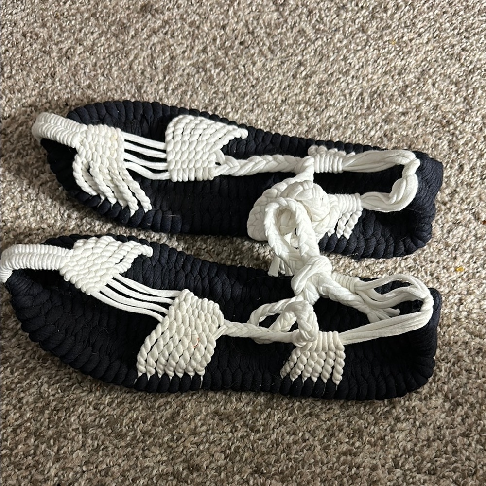 Ma Erbian Black and White Women's Woven Sandals (Size 11)
